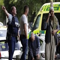 پلیس نیوزلند بیش از 1000 گزارش از افرادی که قوانین تجمع گسترده را نقض می کنند ، دریافت می کند