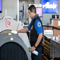 TSA در حال کار بر روی یک برنامه برای بررسی دمای مسافر در برخی از فرودگاه های ایالات متحده است