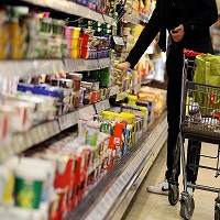 ایران بیش از 2.2 میلیون تن کالاهای اساسی وارد می کند